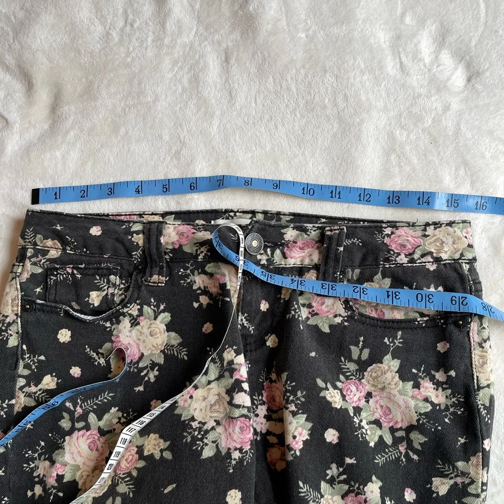 Grunge Fairy Whimsygoth Floral Cutoff Shorts Jalate Black Pink Rose Denim 7